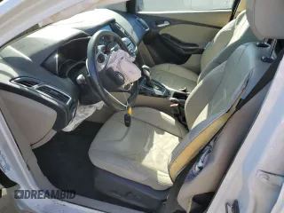 2016 Ford Focus Electric z VIN 1FADP3R46GL306266, wystawiony jako Copart lot #69018223 z przebiegiem 45 544 mil mil oraz . Historia ofert i sprzedaży dostępna na DreamBid. Obrazek 7.