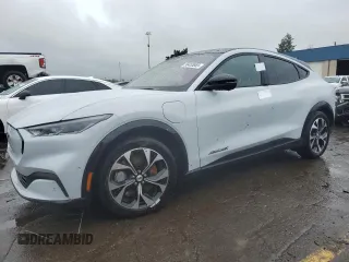 2022 Ford Mustang Mach-E Premium с VIN 3FMTK3SU6NMA56503, выставлен на аукционе Copart как лот 56455865 с пробегом Не указан миль и Чистый • Clean title. История ставок и продаж доступна на DreamBid. Изображение 1.
