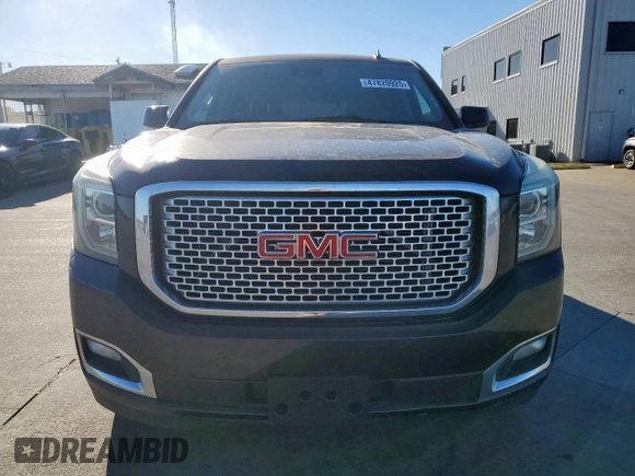 2015 GMC Yukon Denali with VIN 1GKS1CKJ7FR132677, listed as a Copart auction lot 47820925 with 144,821 mi miles and Salvage Title. Bid and sale history available at carsss.com. Image 5.