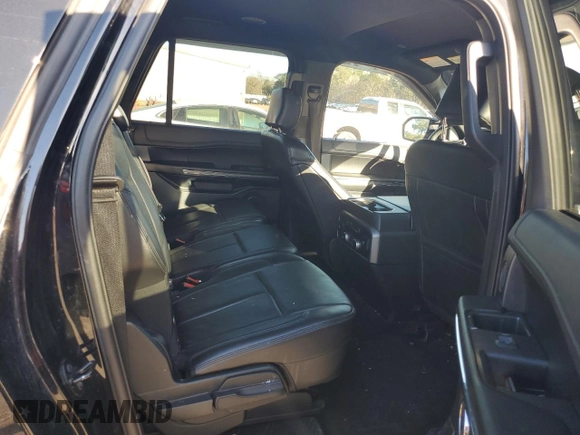 2018 Ford Expedition Max XLT с VIN 1FMJK1HT0JEA08506, выставлен на аукционе Copart как лот 45638135 с пробегом 109 773 миль миль и Списание • Salvage title. История ставок и продаж доступна на DreamBid. Изображение 11.