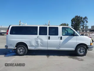 2013 Chevrolet Express Passenger LT with VIN 1GAZG1FG6D1143671, listed as a IAAI auction lot 41778148 with 196,175 mi miles and . Bid and sale history available at DreamBid. Image 13.
