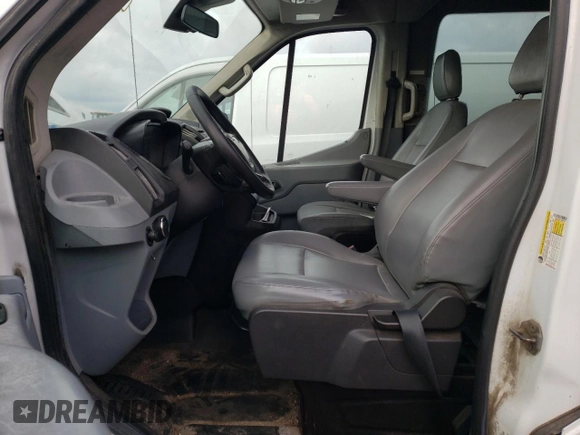 2017 Ford Transit XL z VIN 1FBAX2CM1HKA49433, wystawiony jako Copart lot #83585154 z przebiegiem 85 131 mil mil oraz Czysty tytuł • Clean title. Historia ofert i sprzedaży dostępna na DreamBid. Obrazek 7.
