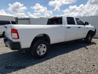 2020 Ram 2500 Tradesman with VIN 3C6UR5HJ3LG282062, listed as a Copart auction lot 68346054 with 103,112 mi miles and Clean Title. Bid and sale history available at carsss.com. Image 3.