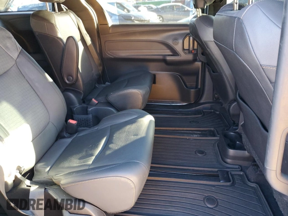 2022 Toyota Sienna XLE Woodland Edition with VIN 5TDASKFC5NS047766, listed as a Copart auction lot 44894665 with 58,862 mi miles and Salvage Title. Bid and sale history available at carsss.com. Image 11.