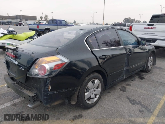 2007 Nissan Altima 2.5 with VIN 1N4AL21E67N483630, listed as a IAAI auction lot 41725228 with 135,792 mi miles. Bid and sale history available at carsss.com. Image 4.