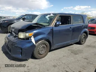2013 Scion xB z VIN JTLZE4FEXDJ040853, wystawiony jako Copart lot #51339905 z przebiegiem 100 478 mil mil oraz Szkoda całkowita • Salvage title. Historia ofert i sprzedaży dostępna na DreamBid. Obrazek 1.