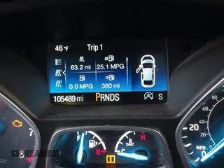 2018 Ford Escape SE z VIN 1FMCU9GD6JUC13023, wystawiony jako IAAI lot #41023197 z przebiegiem 105 489 mil mil oraz . Historia ofert i sprzedaży dostępna na DreamBid. Obrazek 15.
