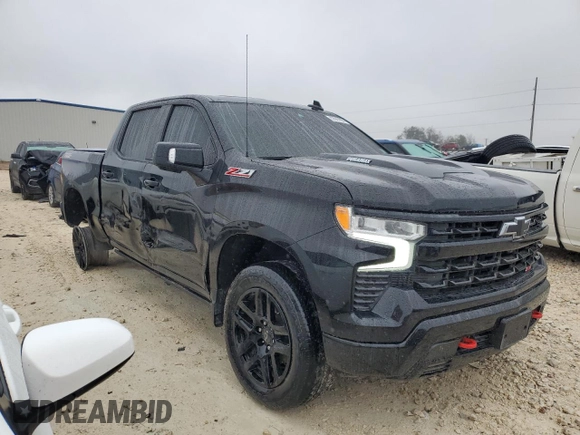 2022 Chevrolet Silverado 1500 LT Trail Boss with VIN 3GCUDFET5NG654765, listed as a Copart auction lot 82947694 with 77,747 mi miles and Salvage Title. Bid and sale history available at DreamBid. Image 4.