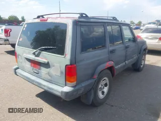 2001 Jeep Cherokee Sport with VIN 1J4FF48S21L624267, listed as a IAAI auction lot 42510524 with 217,209 mi miles and . Bid and sale history available at DreamBid. Image 4.