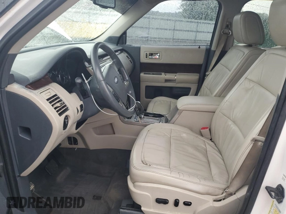 2009 Ford Flex SEL z VIN 2FMDK52CX9BA09974, wystawiony jako Copart lot #57184765 z przebiegiem 184 769 mil mil oraz Szkoda całkowita • Salvage title. Historia ofert i sprzedaży dostępna na DreamBid. Obrazek 7.