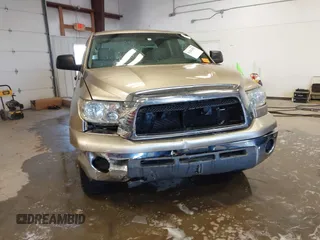2008 Toyota Tundra z VIN 5TFRV54198X034014, wystawiony jako IAAI lot #41282101 z przebiegiem 155 510 mil mil oraz . Historia ofert i sprzedaży dostępna na DreamBid. Obrazek 6.