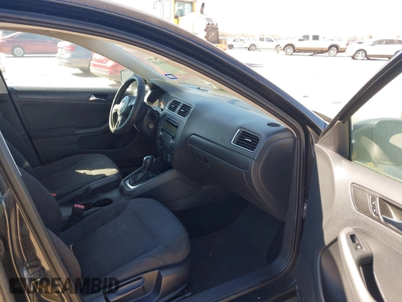 2011 Volkswagen Jetta Sedan S with VIN 3VW2K7AJ9BM069057, listed as a IAAI auction lot 41656285 with 208,001 mi miles. Bid and sale history available at carsss.com. Image 5.