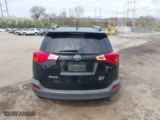 2015 Toyota RAV4 XLE with VIN 2T3RFREV4FW270089, listed as a IAAI auction lot 41943299 with 182,879 mi miles. Bid and sale history available at carsss.com. Image 16.