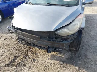 2012 Hyundai Elantra Limited with VIN KMHDH4AE9CU433241, listed as a IAAI auction lot 41834749 with 223,033 mi miles. Bid and sale history available at carsss.com. Image 20.