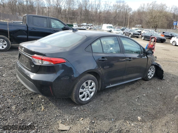 2024 Toyota Corolla LE with VIN 5YFB4MDE0RP126856, listed as a Copart auction lot 50160375 with 17,993 mi miles and Non Repairable. Bid and sale history available at carsss.com. Image 3.