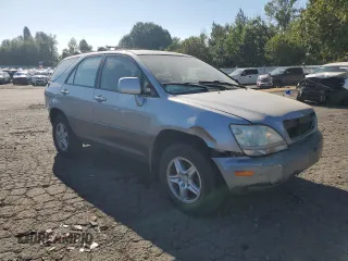 2002 Lexus RX 300 with VIN JTJHF10U220263729, listed as a Copart auction lot 65987344 with 189,057 mi miles and Salvage Title. Bid and sale history available at carsss.com. Image 4.