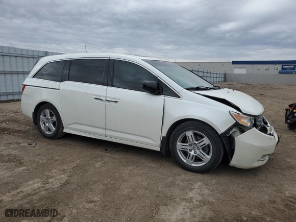 2013 Honda Odyssey Touring with VIN 5FNRL5H92DB007800, listed as a Copart auction lot 50518975 with 164,485 mi miles and Salvage Title. Bid and sale history available at carsss.com. Image 4.