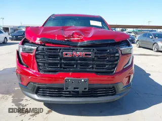 2025 GMC Acadia AWD Elevation z VIN 1GKENNRS0SJ118513, wystawiony jako IAAI lot #41821990 z przebiegiem 1 114 mil mil oraz . Historia ofert i sprzedaży dostępna na DreamBid. Obrazek 12.