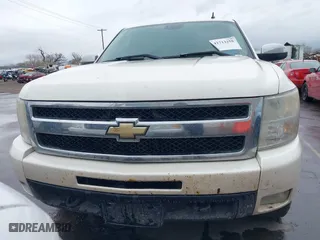 2009 Chevrolet Silverado 1500 LTZ with VIN 3GCEK33379G278538, listed as a IAAI auction lot 41713259 with 228,197 mi miles. Bid and sale history available at carsss.com. Image 12.