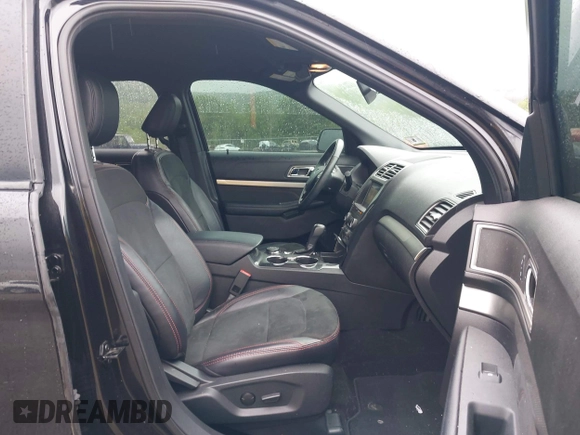 2019 Ford Explorer XLT с VIN 1FM5K8D86KGA81851, выставлен на аукционе IAAI как лот 42300021 с пробегом 54 486 миль миль и . История ставок и продаж доступна на DreamBid. Изображение 5.
