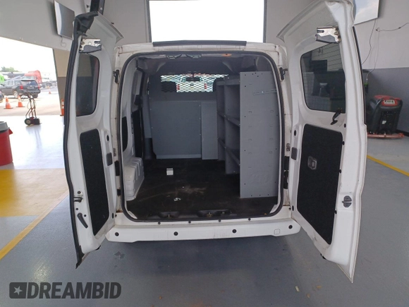 2020 Nissan NV200 S z VIN 3N6CM0KN8LK705164, wystawiony jako IAAI lot #42843874 z przebiegiem 112 160 mil mil oraz . Historia ofert i sprzedaży dostępna na DreamBid. Obrazek 8.