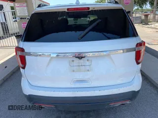 2017 Ford Explorer z VIN 1FM5K8B82HGB72269, wystawiony jako IAAI lot #42418938 z przebiegiem 113 542 mil mil oraz . Historia ofert i sprzedaży dostępna na DreamBid. Obrazek 1.