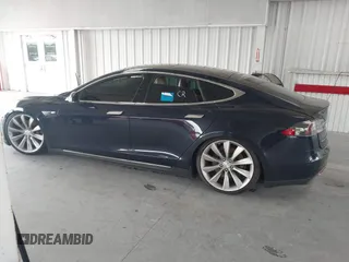2014 Tesla Model S 60 с VIN 5YJSA1H11EFP60357, выставлен на аукционе IAAI как лот 42656130 с пробегом 133 344 миль миль и . История ставок и продаж доступна на DreamBid. Изображение 14.