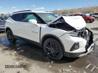 2022 Chevrolet Blazer LT z VIN 3GNKBJRS9NS173939, wystawiony jako Copart lot #46825245 z przebiegiem Nie podano mil oraz Szkoda całkowita • Salvage title. Historia ofert i sprzedaży dostępna na DreamBid. Obrazek 4.