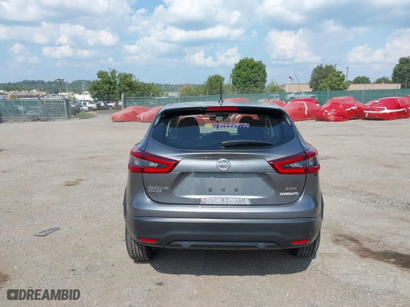 2021 Nissan Rogue Sport S with VIN JN1BJ1AW4MW438055, listed as a IAAI auction lot 40187237 with 68,858 mi miles. Bid and sale history available at carsss.com. Image 16.