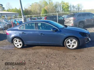2013 Volvo S60 T5 with VIN YV1612FH3D2189120, listed as a IAAI auction lot 41971644 with 63,423 mi miles. Bid and sale history available at carsss.com. Image 14.