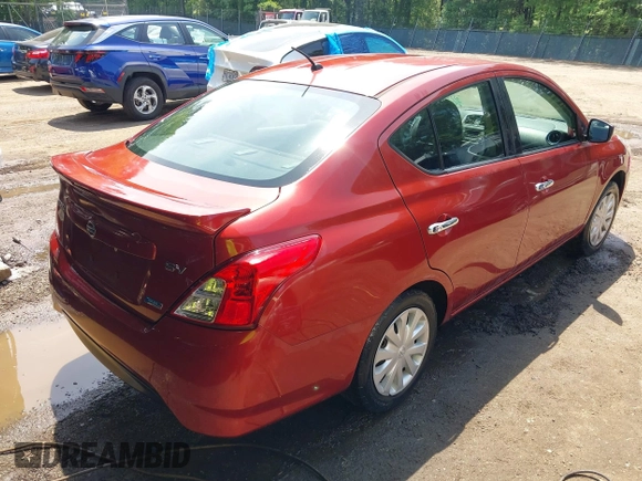 2016 Nissan Versa S z VIN 3N1CN7AP9GL850244, wystawiony jako IAAI lot #42254319 z przebiegiem 87 728 mil mil oraz . Historia ofert i sprzedaży dostępna na DreamBid. Obrazek 4.