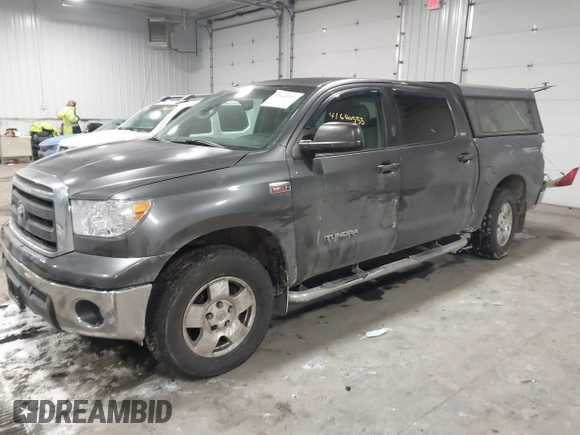 2013 Toyota Tundra 4WD Truck with VIN 5TFDW5F16DX305917, listed as a IAAI auction lot 41640555 with 255,812 mi miles. Bid and sale history available at carsss.com. Image 18.