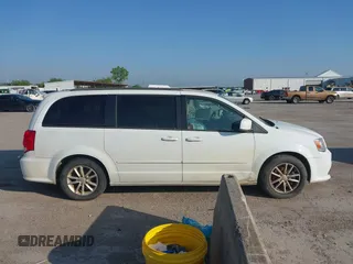2016 Dodge Grand Caravan SXT with VIN 2C4RDGCG6GR204783, listed as a IAAI auction lot 42094898 with 132,454 mi miles. Bid and sale history available at carsss.com. Image 13.