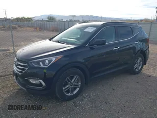2017 Hyundai Santa Fe 2.4L z VIN 5XYZU3LB5HG425830, wystawiony jako IAAI lot #41428863 z przebiegiem 76 366 mil mil oraz . Historia ofert i sprzedaży dostępna na DreamBid. Obrazek 2.