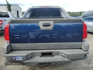 2002 Chevrolet Avalanche with VIN 3GNEK13T52G175796, listed as a Copart auction lot 69728874 with 288,960 mi miles and Clean Title. Bid and sale history available at carsss.com. Image 6.