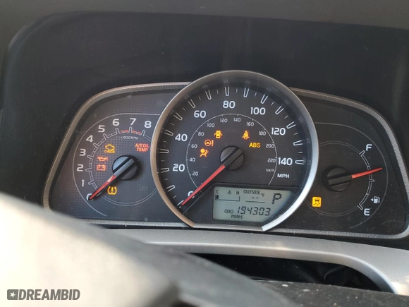 2013 Toyota RAV4 LE with VIN 2T3BFREVXDW044993, listed as a Copart auction lot 86623594 with 194,303 mi miles and Salvage Title. Bid and sale history available at carsss.com. Image 9.