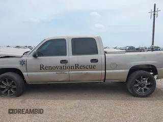2003 Chevrolet Silverado 1500HD LS with VIN 1GCGC13U13F185851, listed as a IAAI auction lot 41941718 with 320,745 mi miles and . Bid and sale history available at DreamBid. Image 15.