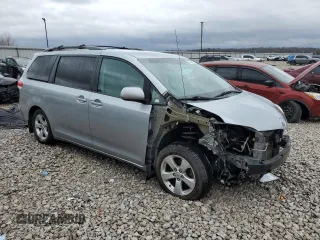 2014 Toyota Sienna LE AAS with VIN 5TDKK3DC2ES433932, listed as a Copart auction lot 43232555 with 232,674 mi miles and Salvage Title. Bid and sale history available at carsss.com. Image 4.