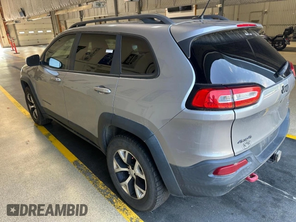 2014 Jeep Cherokee Trailhawk with VIN 1C4PJMBS4EW111480, listed as a Copart auction lot 67399485 with 162,555 mi miles and Clean title. Bid and sale history available at DreamBid. Image 3.