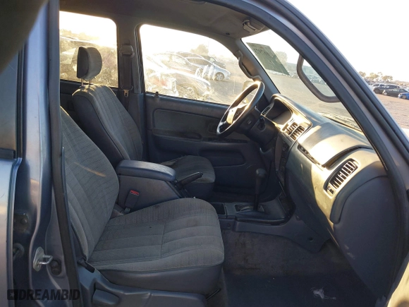 1998 Toyota 4Runner with VIN JT3GM84R8W0029317, listed as a IAAI auction lot 41667973 with 214,347 mi miles. Bid and sale history available at carsss.com. Image 5.