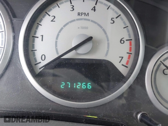 2010 Chrysler Town & Country Touring with VIN 2A4RR5D13AR346526, listed as a IAAI auction lot 41847699 with 271,266 mi miles. Bid and sale history available at carsss.com. Image 7.