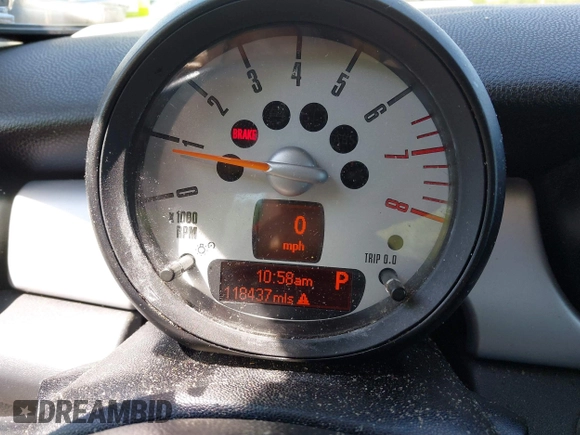 2012 MINI Hardtop with VIN WMWSU3C56CT540636, listed as a IAAI auction lot 42235949 with 118,437 mi miles and . Bid and sale history available at DreamBid. Image 7.