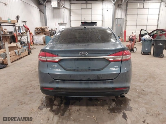 2018 Ford Fusion Hybrid SE with VIN 3FA6P0LU7JR147556, listed as a IAAI auction lot 41131572 with NaN miles. Bid and sale history available at carsss.com. Image 16.