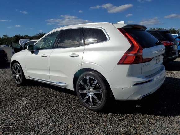 2019 Volvo XC60 Inscription with VIN LYV102RL2KB233641, listed as a Copart auction lot 80707214 with 31,324 mi miles and Non Repairable. Bid and sale history available at carsss.com. Image 2.