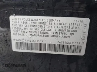 2012 Volkswagen CC R-Line z VIN WVWMP7AN5CE501909, wystawiony jako IAAI lot #39791104 z przebiegiem 217 399 mil mil oraz . Historia ofert i sprzedaży dostępna na DreamBid. Obrazek 9.