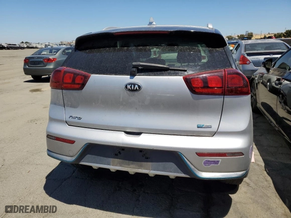 2018 Kia Niro Plug-In Hybrid LX with VIN KNDCM3LDXJ5209946, listed as a Copart auction lot 60904864 with 132,206 mi miles and Clean Title. Bid and sale history available at carsss.com. Image 6.