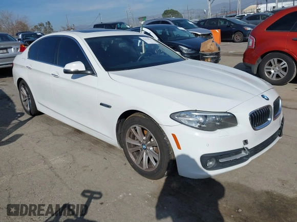2016 BMW 5 Series 528i z VIN WBA5A5C54GG349104, wystawiony jako IAAI lot #41612678 z przebiegiem 92 449 mil mil oraz . Historia ofert i sprzedaży dostępna na DreamBid. Obrazek 1.