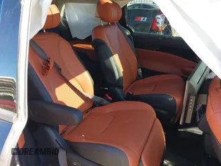 2025 Kia Carnival SX with VIN KNDNE5K35S6472142, listed as a IAAI auction lot 41280650 with 4,181 mi miles and . Bid and sale history available at DreamBid. Image 8.