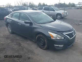 2013 Nissan Altima SV with VIN 1N4AL3AP5DC254984, listed as a IAAI auction lot 41968216 with 277,911 mi miles and . Bid and sale history available at carsss.com. Image 1.