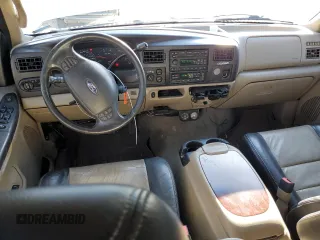 2005 Ford Excursion Eddie Bauer z VIN 1FMSU45P95EC14565, wystawiony jako Copart lot #84520134 z przebiegiem 276 698 mil mil oraz Szkoda całkowita • Salvage title. Historia ofert i sprzedaży dostępna na DreamBid. Obrazek 8.